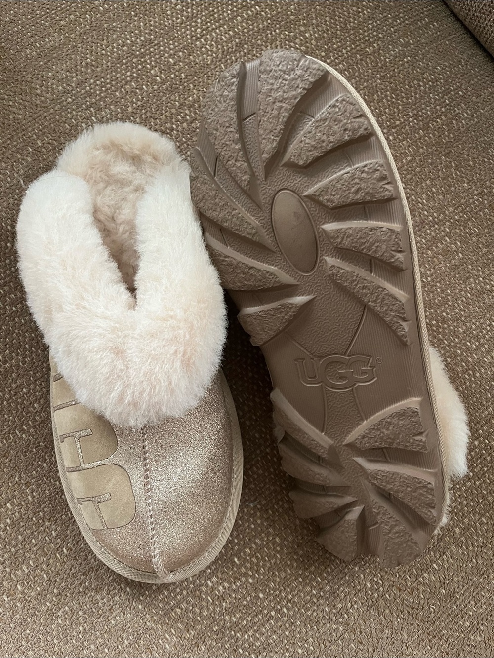 UGG Women's Plush-Lined Slipper Boot in Light Tan - Picture 3 of 3